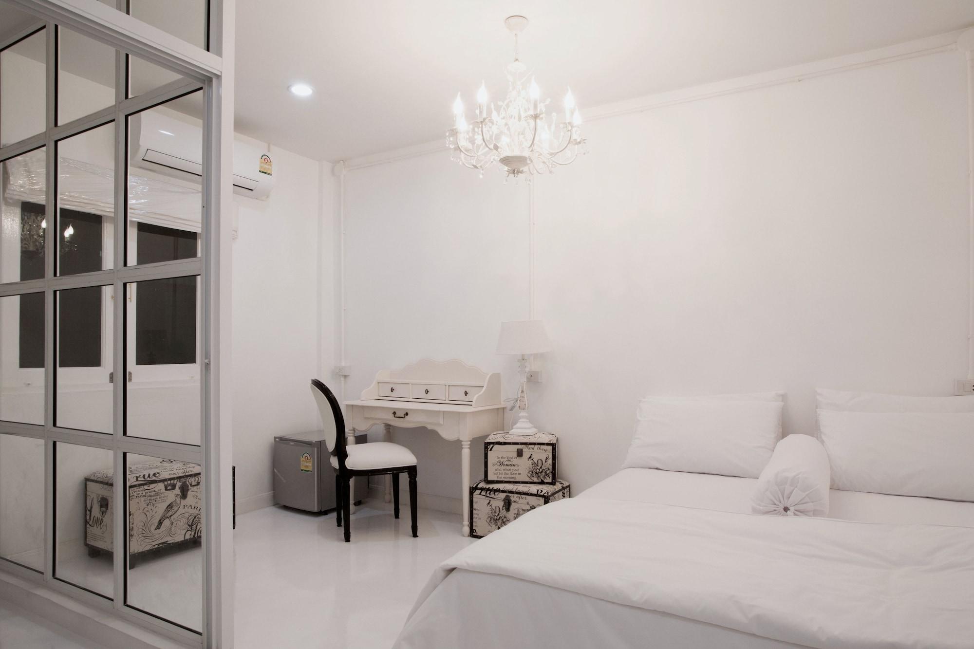 Meroom Phuket Esterno foto