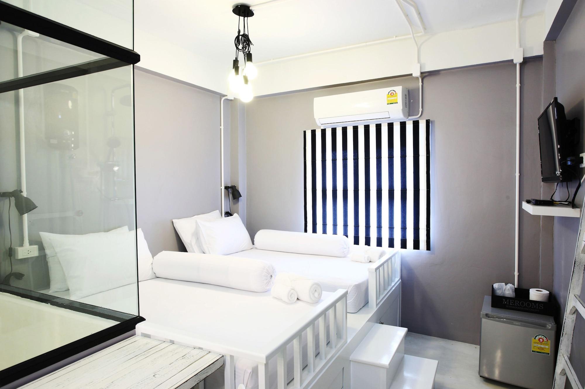 Meroom Phuket Esterno foto