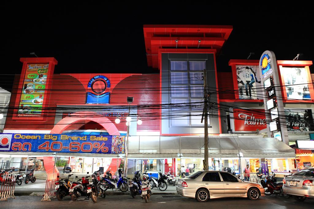Meroom Phuket Esterno foto